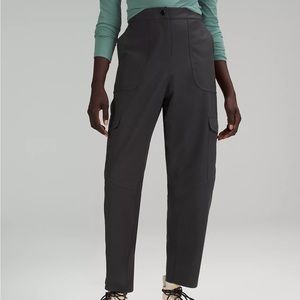 Lululemon Light Utilitech Cargo Pocket High-Rise Pant in graphite grey
